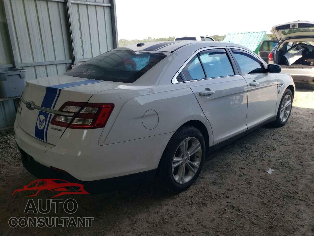 FORD TAURUS 2017 - 1FAHP2D82HG112771