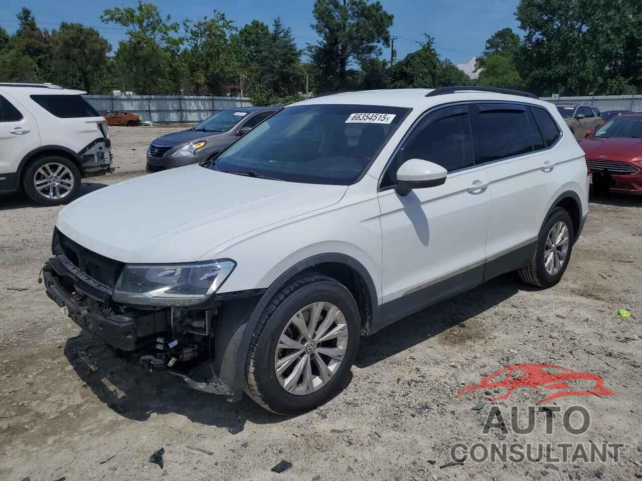 VOLKSWAGEN TIGUAN 2018 - 3VV3B7AX0JM079861