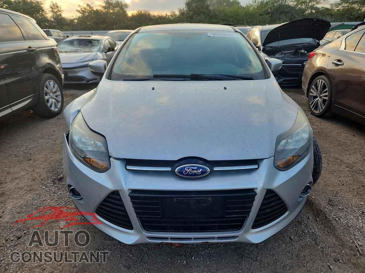 FORD FOCUS 2013 - 1FADP3N26DL157731