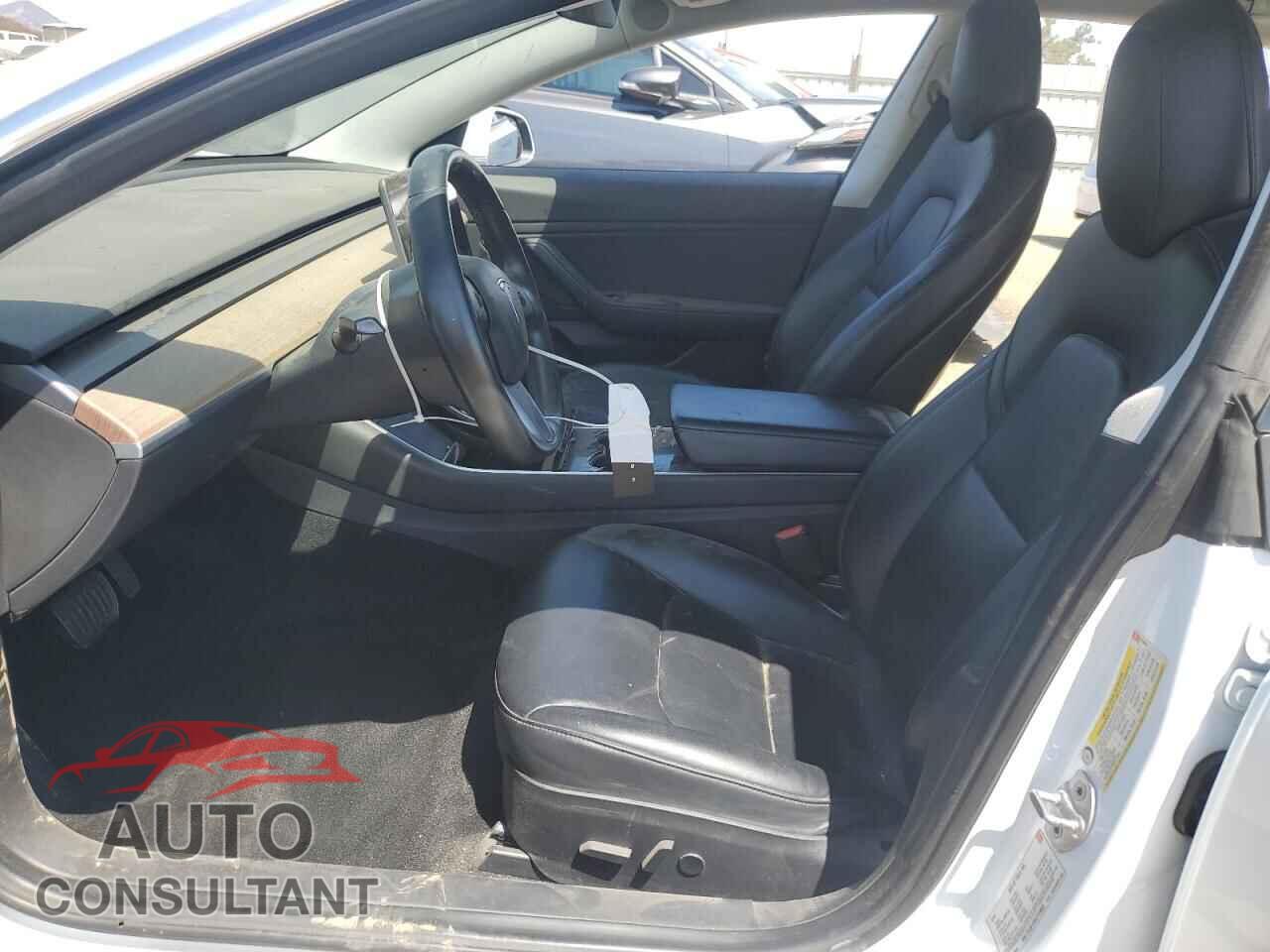 TESLA MODEL 3 2018 - 5YJ3E1EBXJF120633