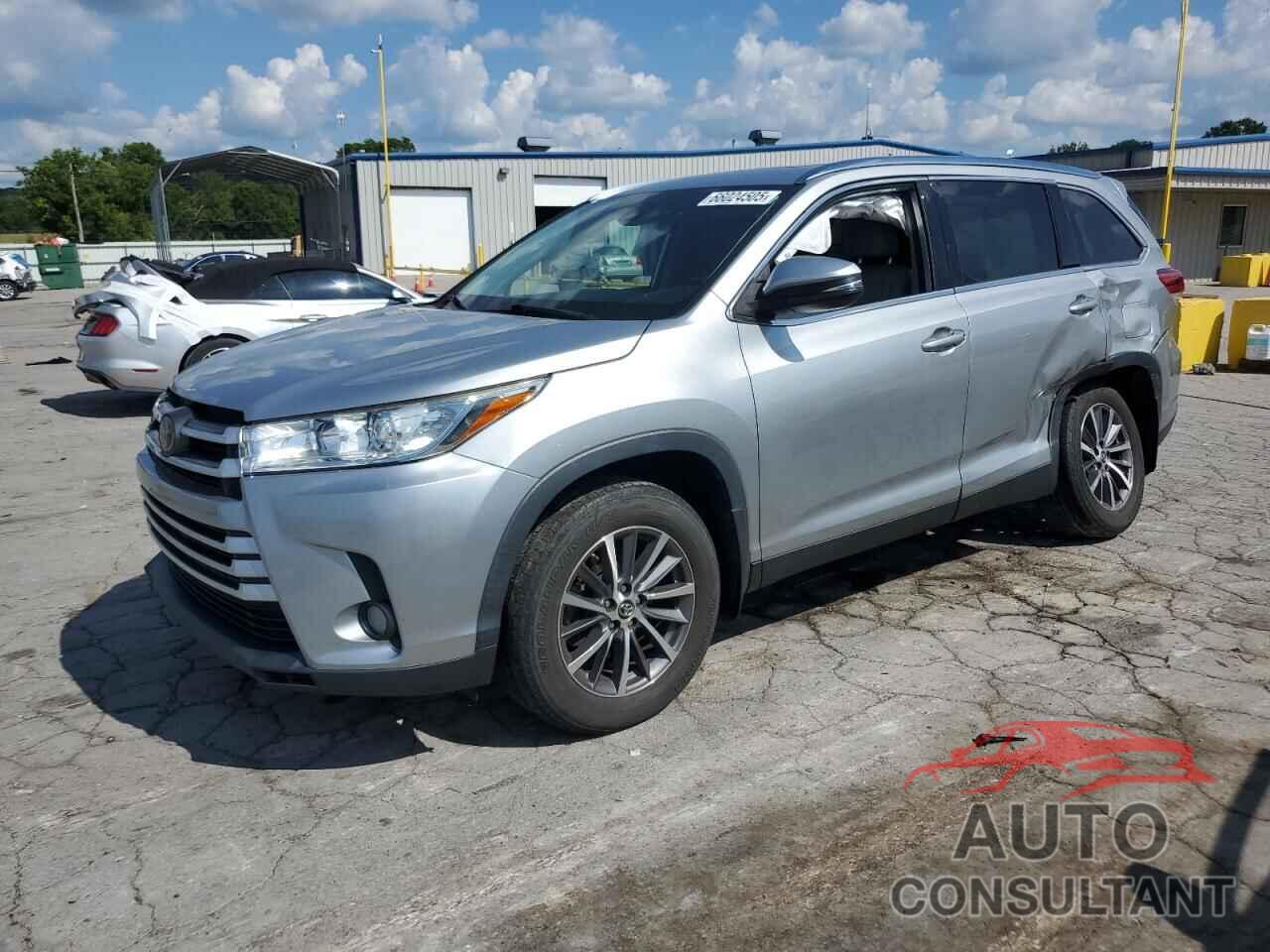 TOYOTA HIGHLANDER 2019 - 5TDKZRFH6KS554739
