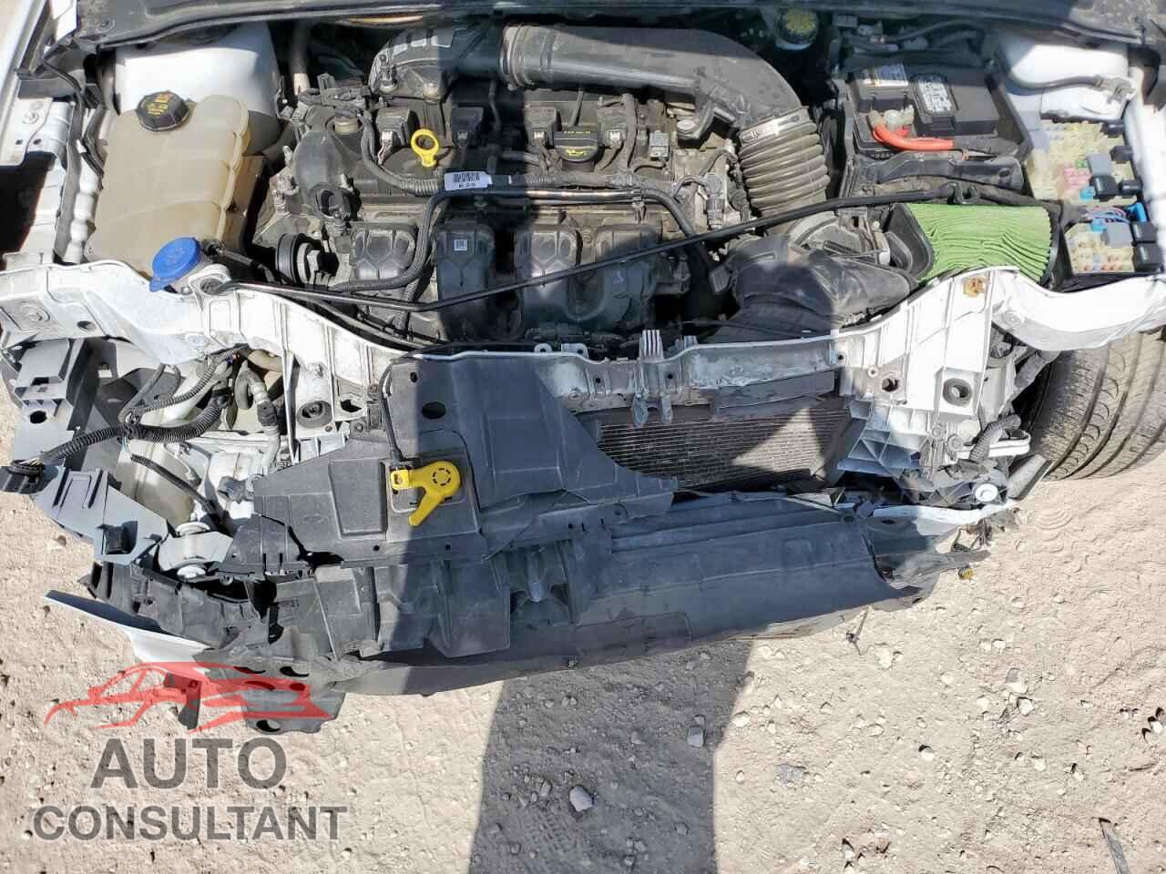 FORD FOCUS 2018 - 1FADP3L99JL329570