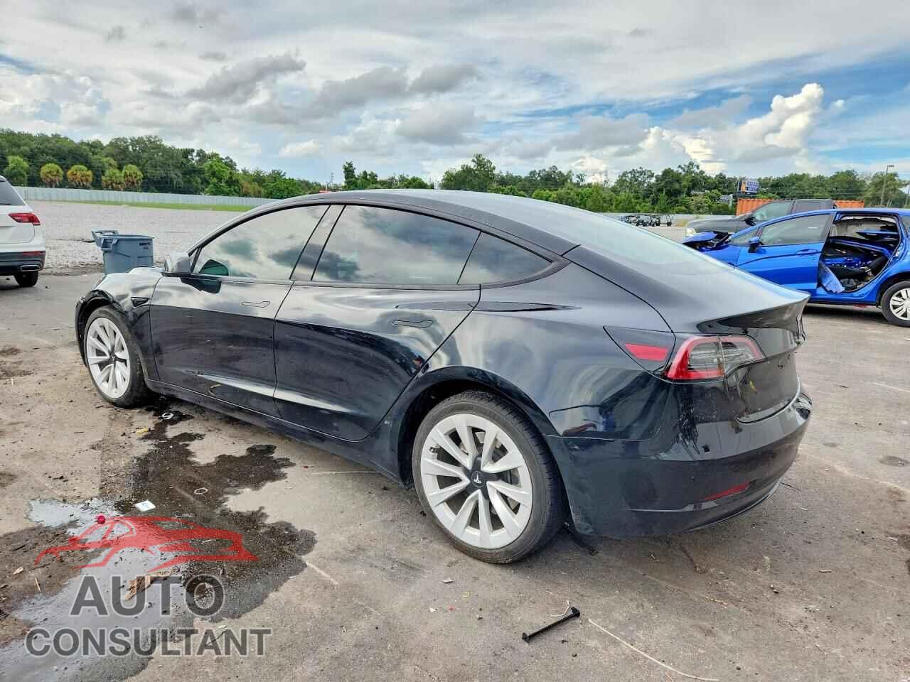 TESLA MODEL 3 2023 - 5YJ3E1EA0PF492577