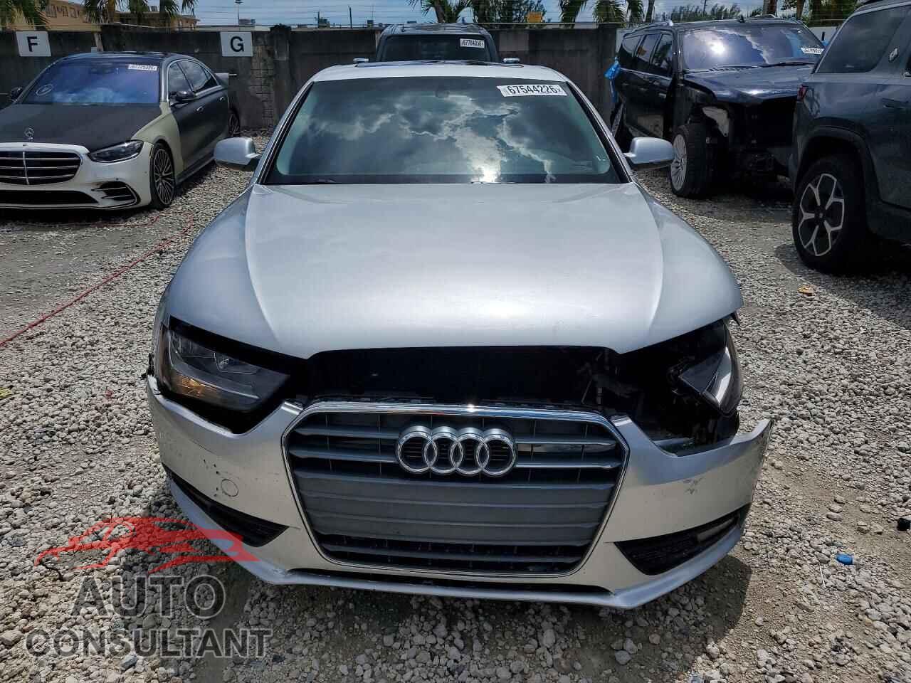 AUDI A4 2013 - WAUBFAFL7DA143197