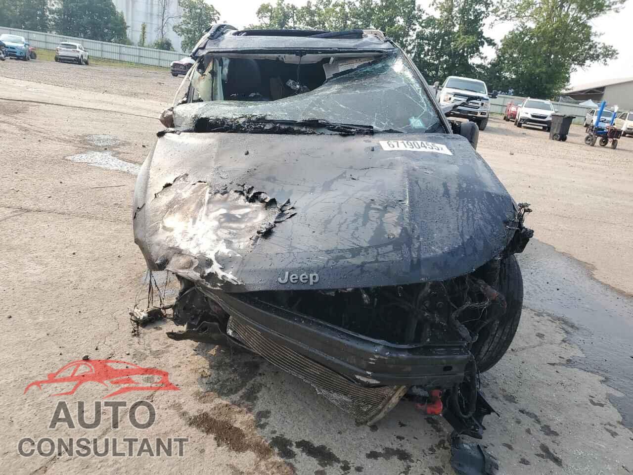 JEEP COMPASS 2018 - 3C4NJDDB2JT129948