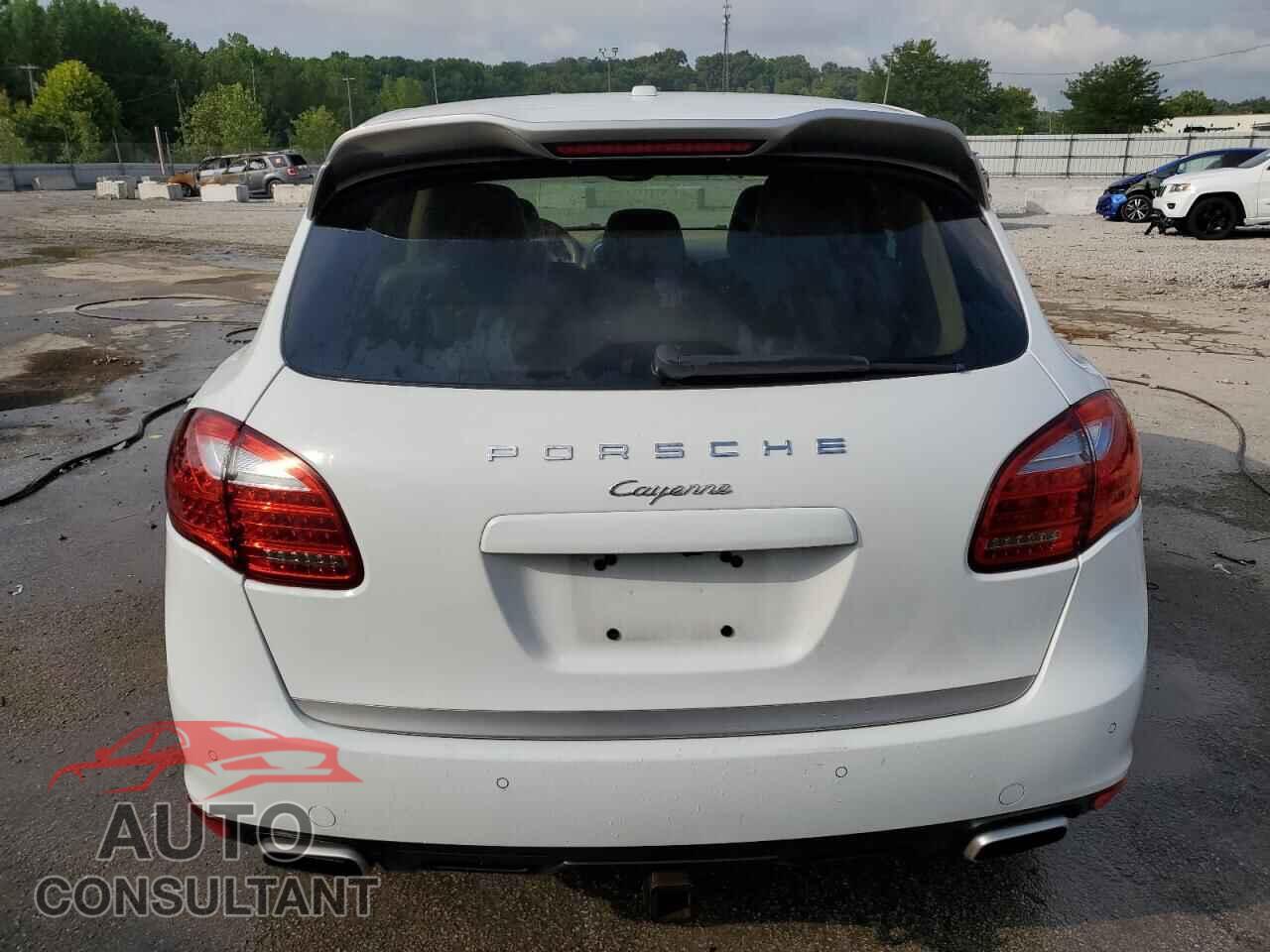 PORSCHE CAYENNE 2014 - WP1AA2A28ELA08638