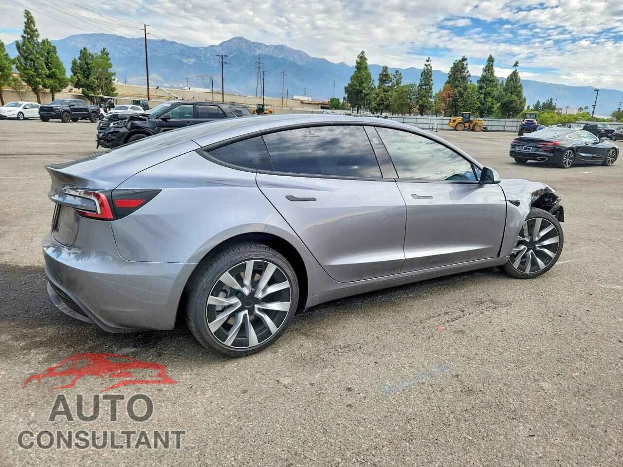 TESLA MODEL 3 2026 - 5YJ3E1EA6TF174604