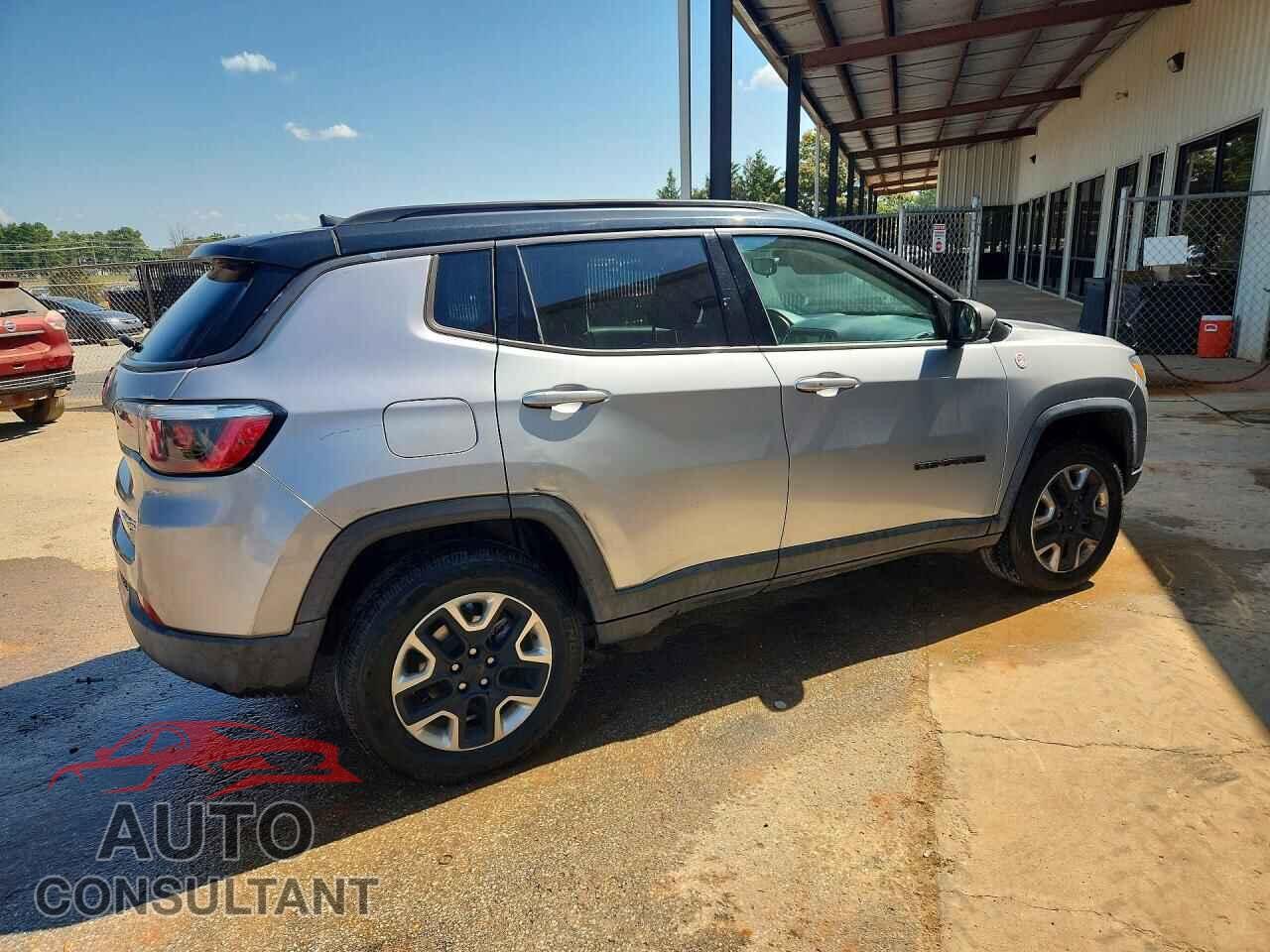 JEEP COMPASS 2018 - 3C4NJDDB6JT199078