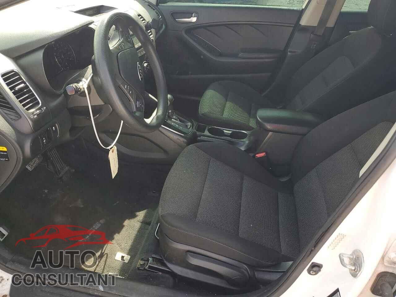 KIA FORTE 2017 - 3KPFK4A75HE030167