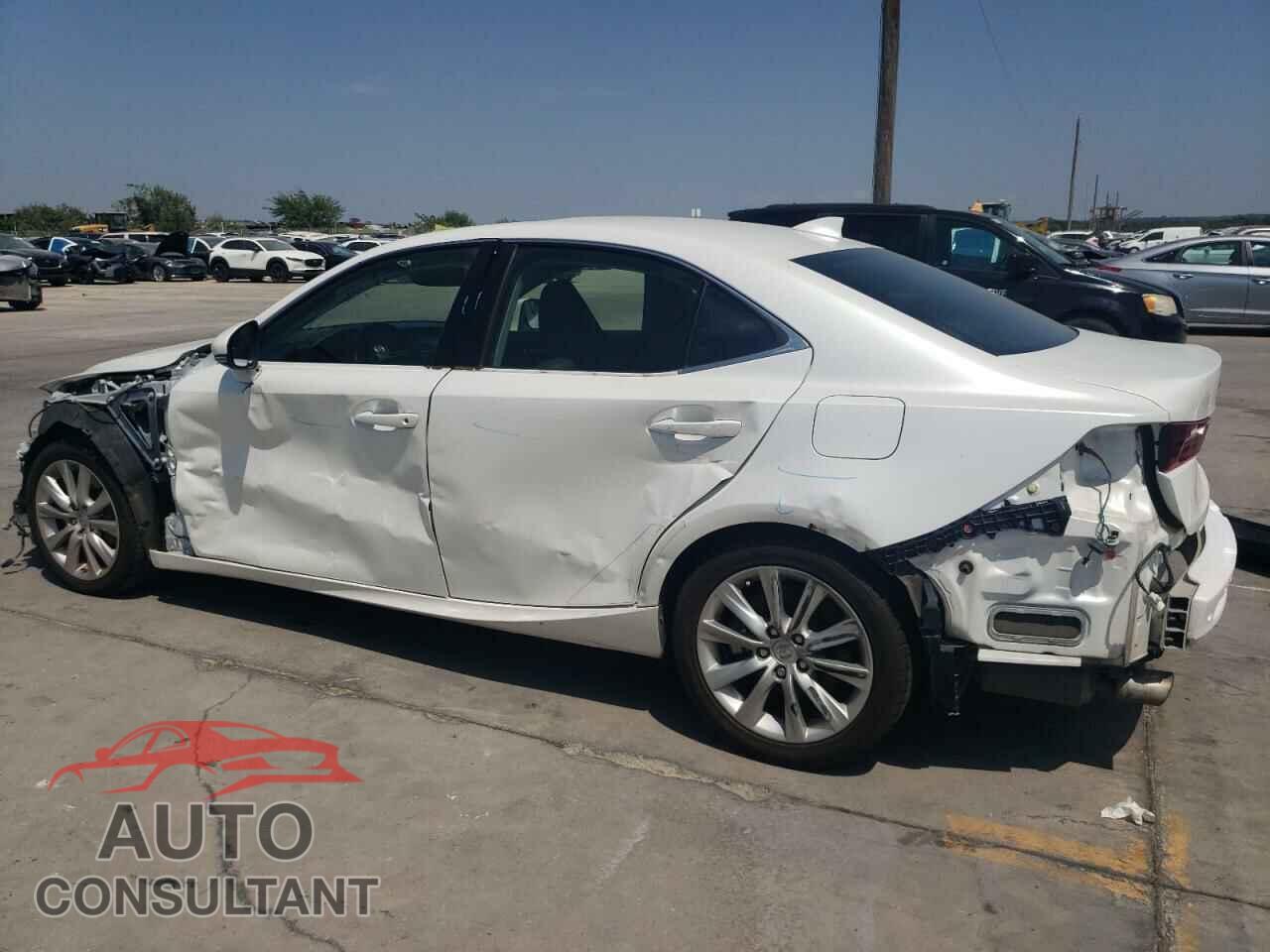 LEXUS IS 2016 - JTHBA1D28G5030592
