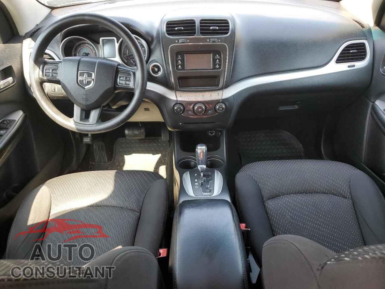 DODGE JOURNEY 2015 - 3C4PDCBB1FT710877