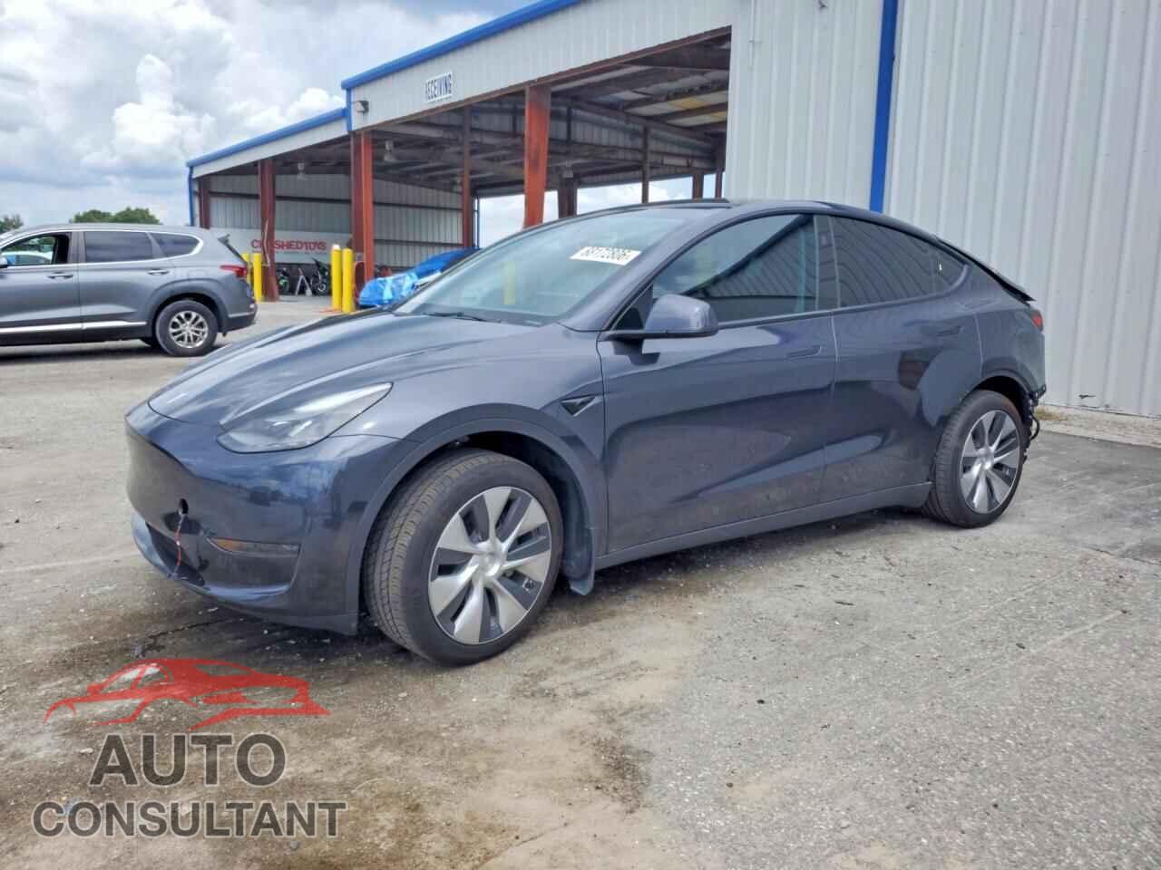TESLA MODEL Y 2024 - 7SAYGDED8RF016305