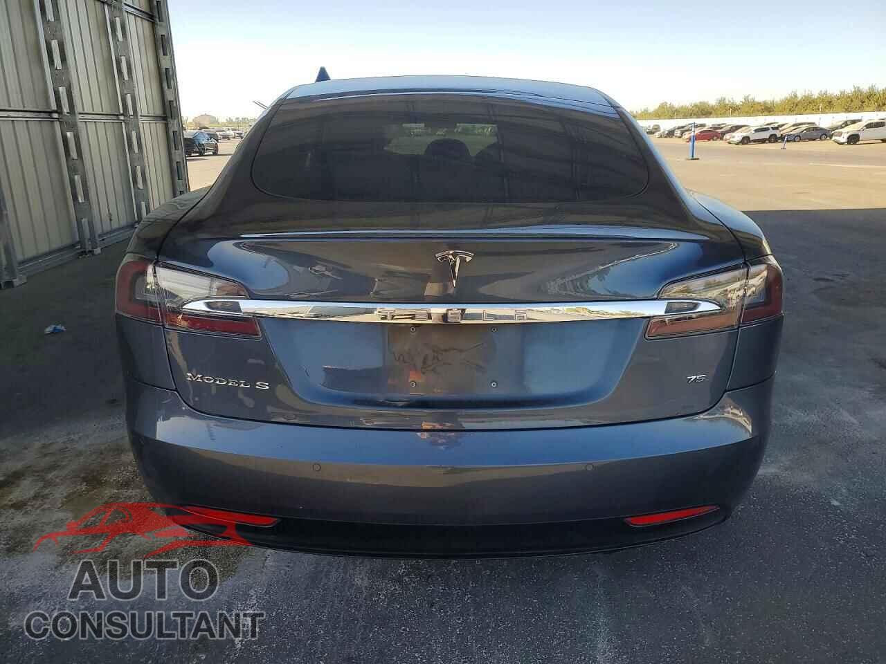 TESLA MODEL S 2017 - 5YJSA1E17HF228118