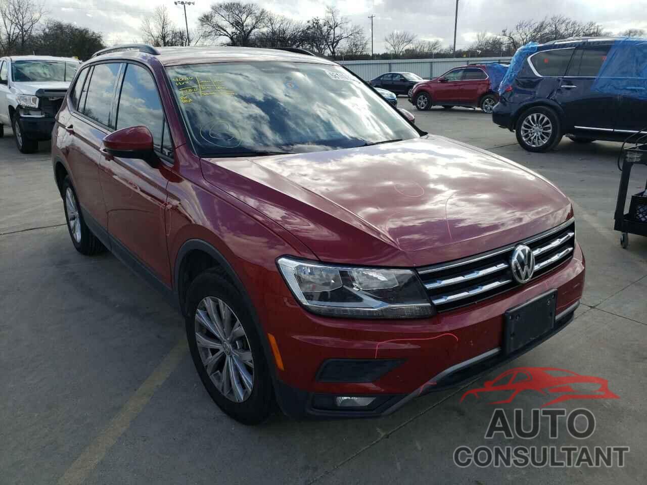 VOLKSWAGEN TIGUAN 2018 - 3VV1B7AX3JM017460