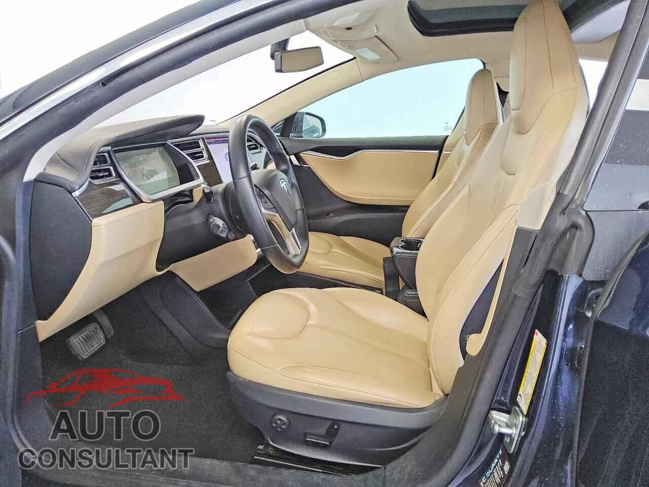 TESLA MODEL S 2014 - 5YJSA1H17EFP39559
