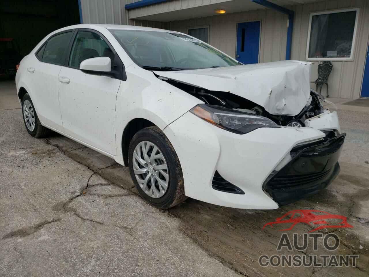 TOYOTA COROLLA 2018 - 5YFBURHE6JP830281