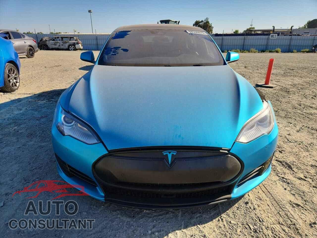 TESLA MODEL S 2015 - 5YJSA1E42FF102093