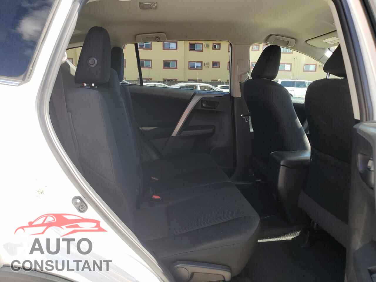 TOYOTA RAV4 2018 - 2T3ZFREV4JW455784