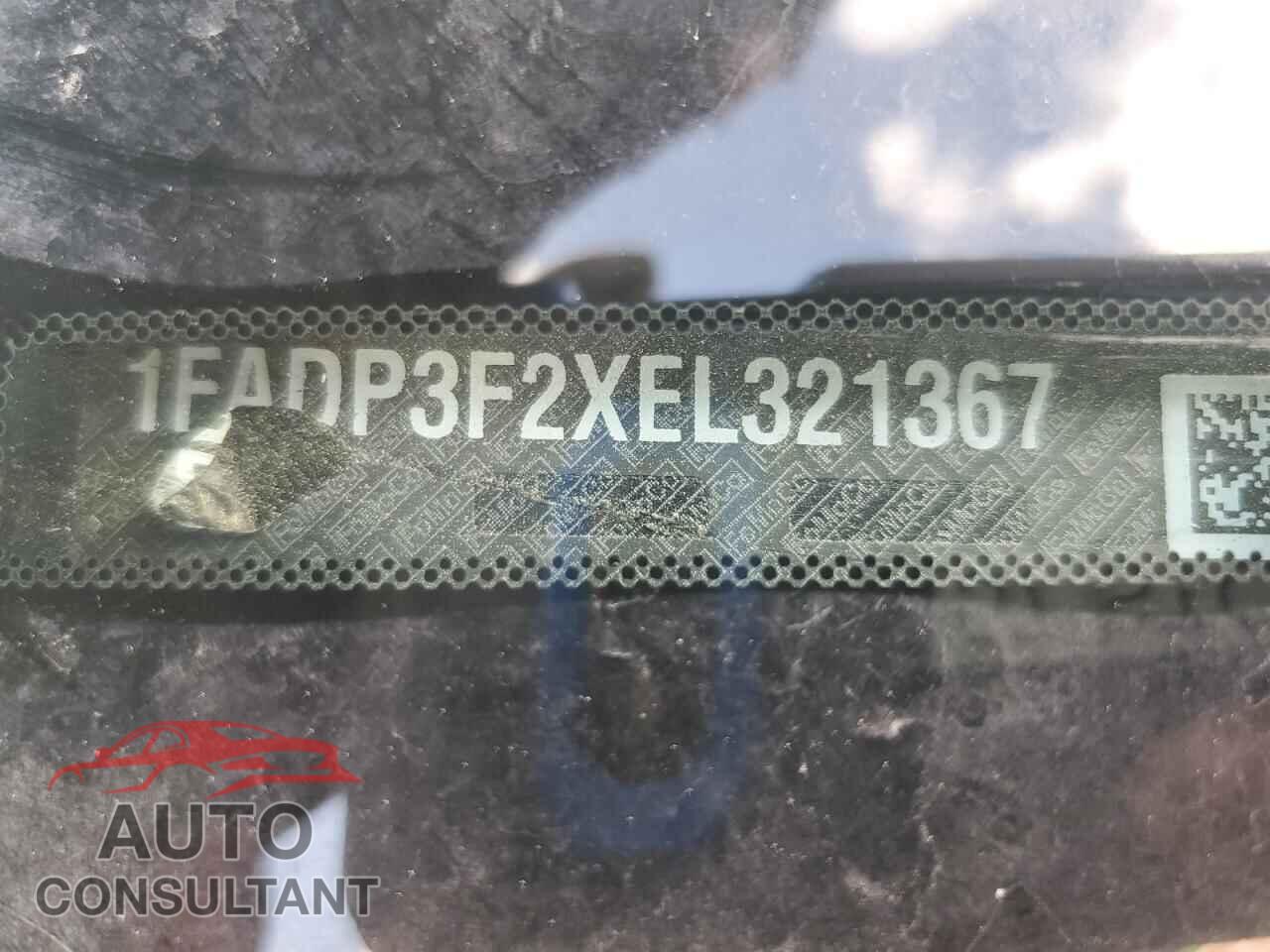 FORD FOCUS 2014 - 1FADP3F2XEL321367