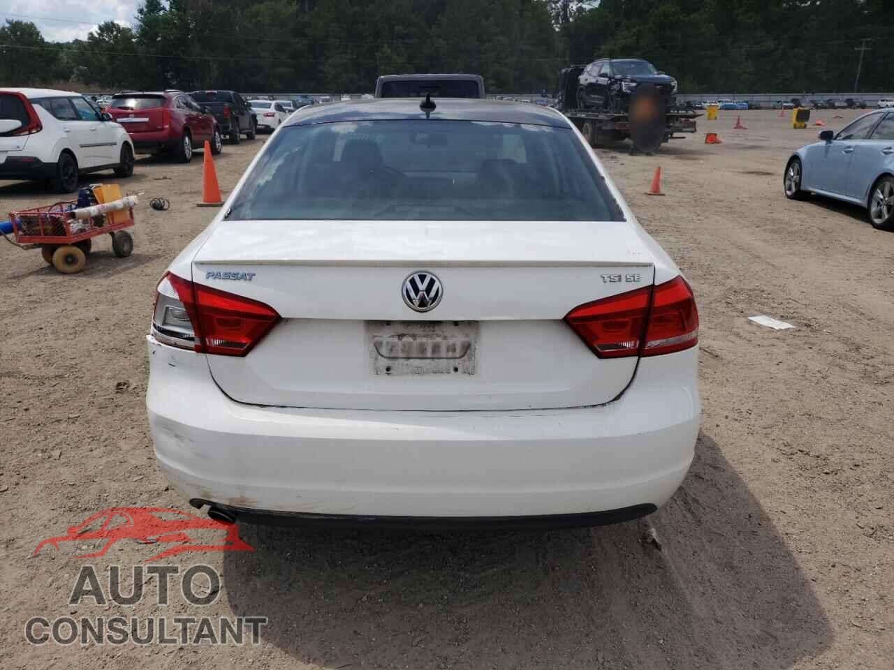VOLKSWAGEN PASSAT 2015 - 1VWBS7A38FC073626