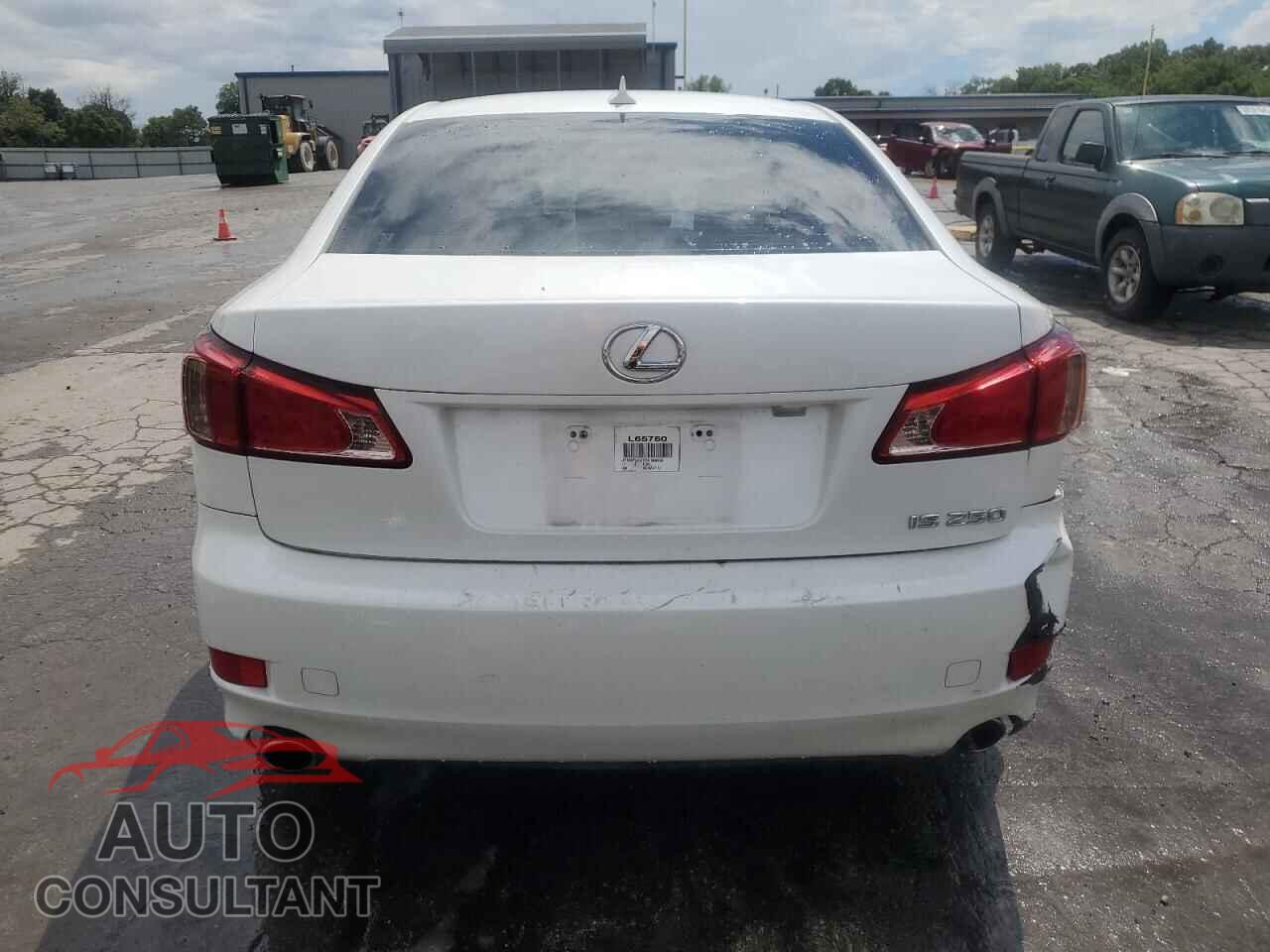 LEXUS IS 2013 - JTHBF5C27D5189058