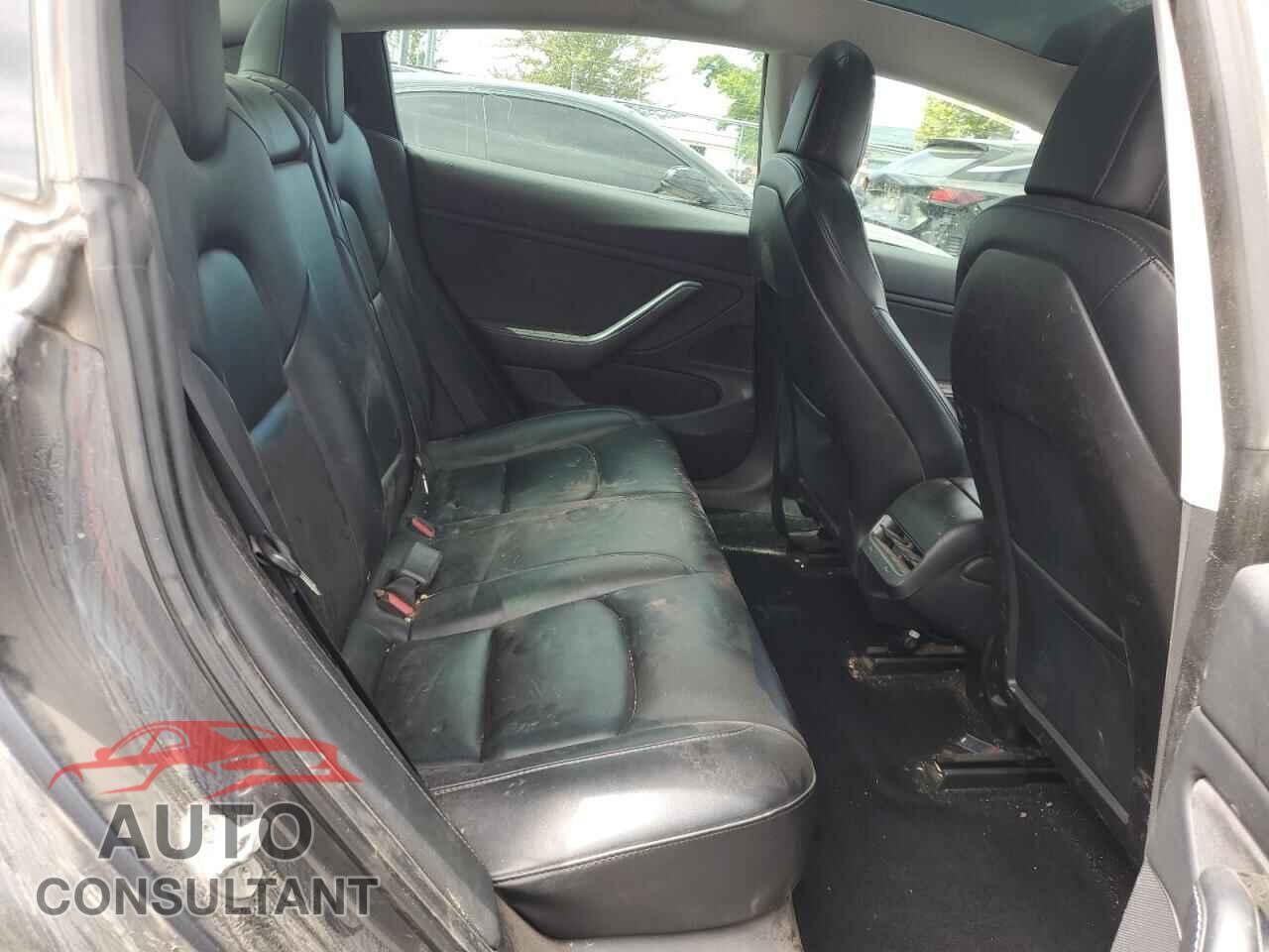 TESLA MODEL 3 2019 - 5YJ3E1EA1KF324732