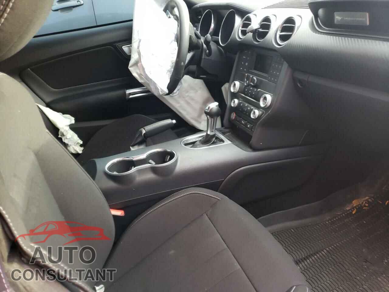 FORD MUSTANG 2021 - 1FA6P8TH8M5114042