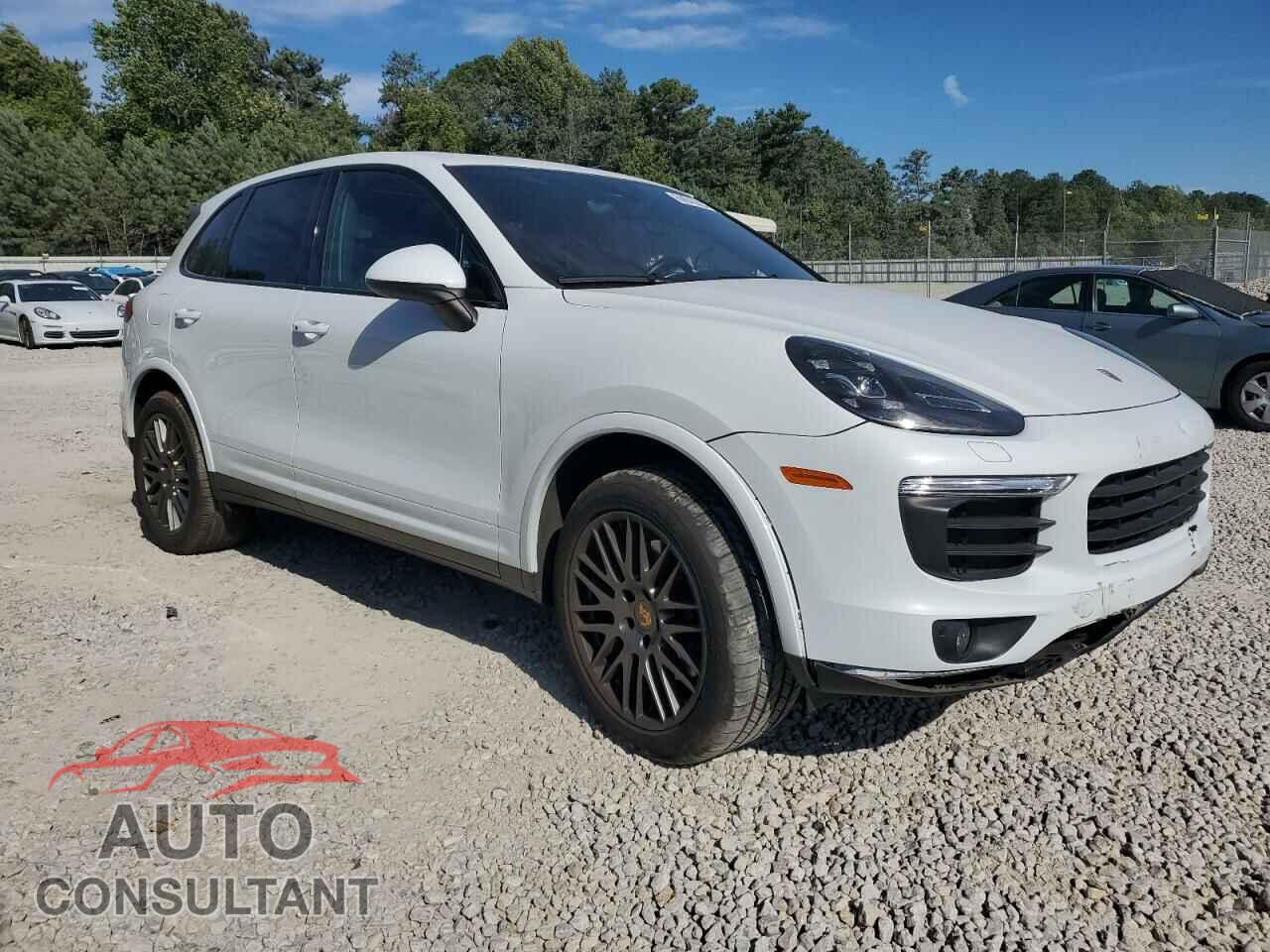 PORSCHE CAYENNE 2017 - WP1AA2A24HKA91219