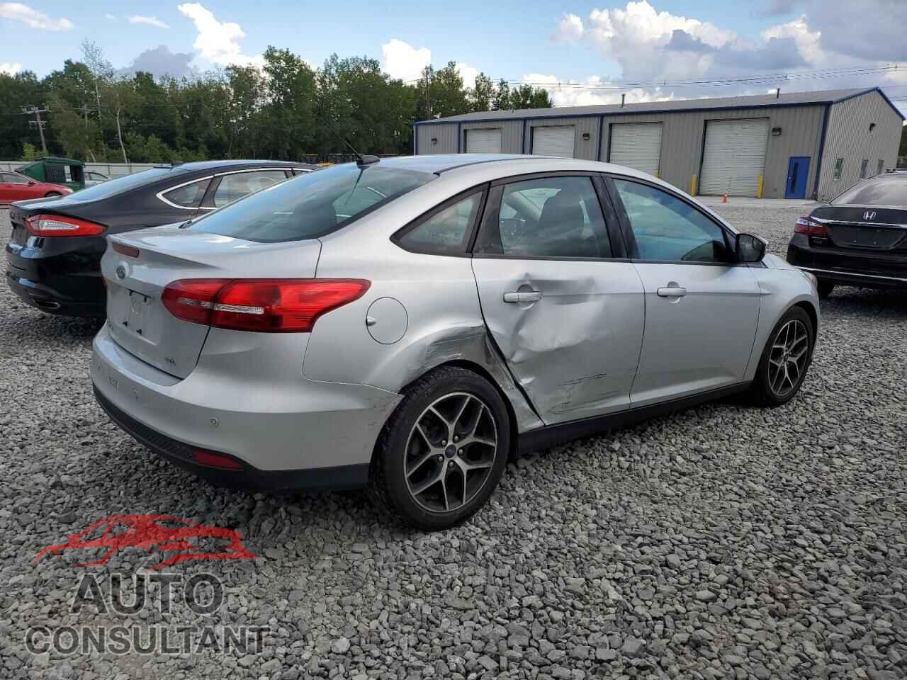 FORD FOCUS 2017 - 1FADP3H27HL261758