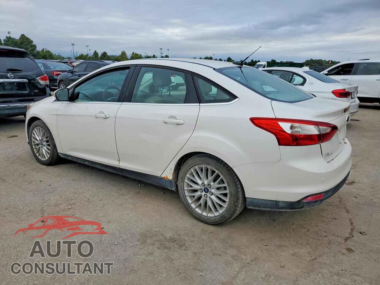 FORD FOCUS 2012 - 1FAHP3H29CL278264