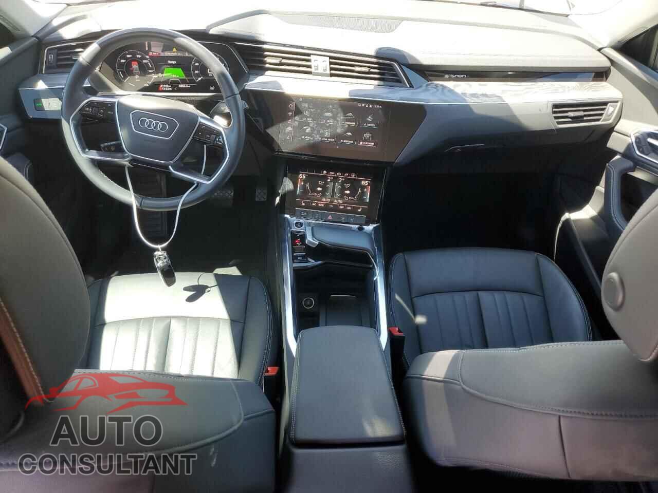 AUDI E-TRON 2023 - WA1AAAGE5PB000321