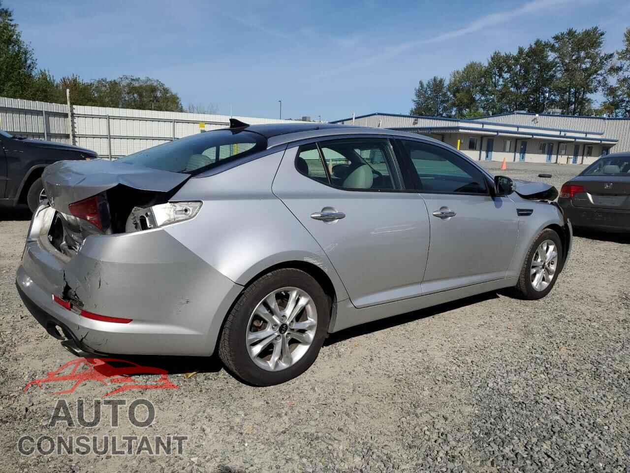 KIA OPTIMA 2011 - KNAGN4A79B5168001