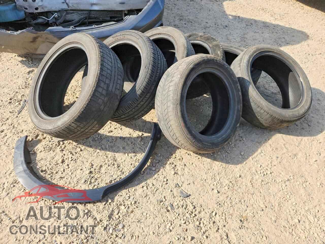 MITSUBISHI ECLIPSE 2018 - JA4AT4AA0JZ615438