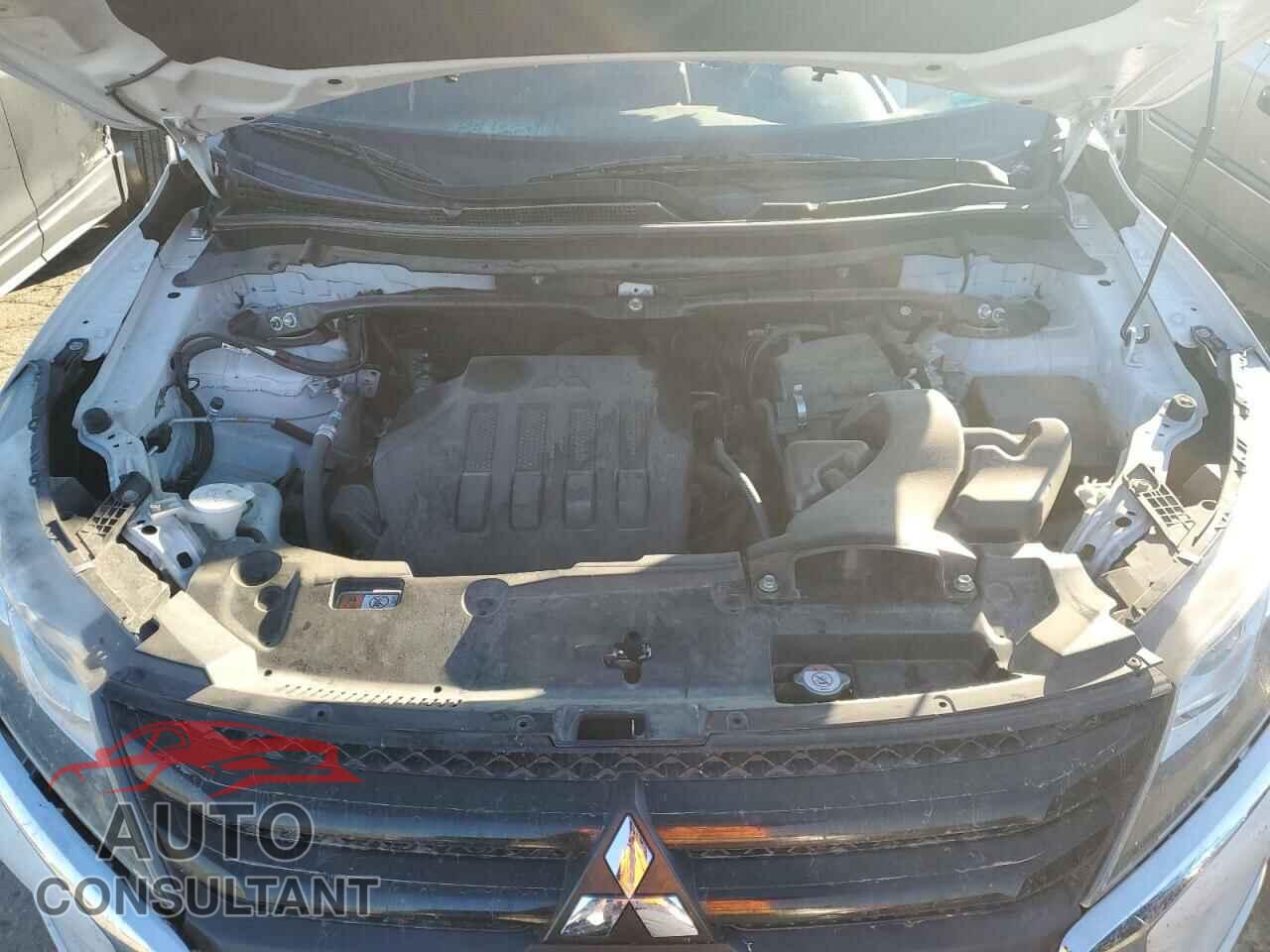 MITSUBISHI ECLIPSE 2018 - JA4AT4AA5JZ062205