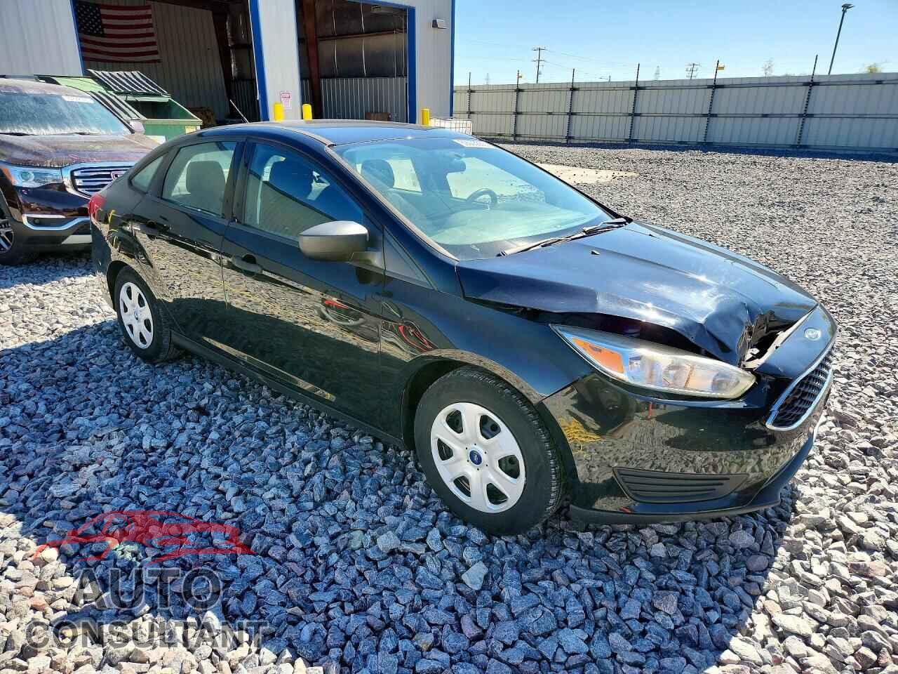 FORD FOCUS 2017 - 1FADP3E20HL312716