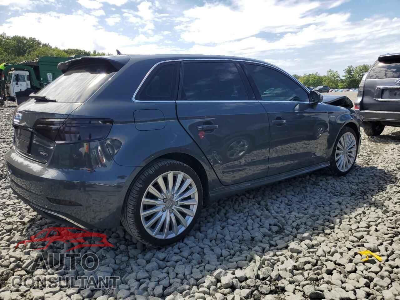 AUDI A3 2017 - WAUTPBFF3HA090571