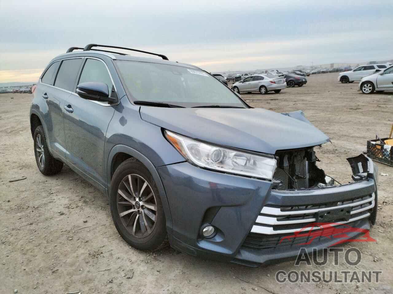 TOYOTA HIGHLANDER 2018 - 5TDKZRFH6JS245688