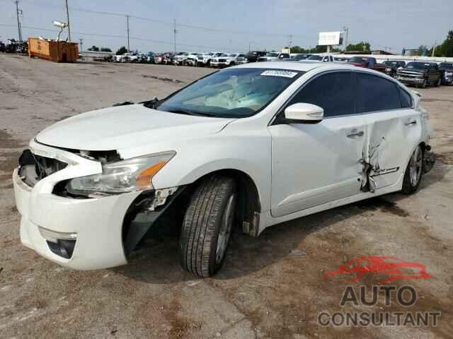 NISSAN ALTIMA 2015 - 1N4AL3AP9FC100815