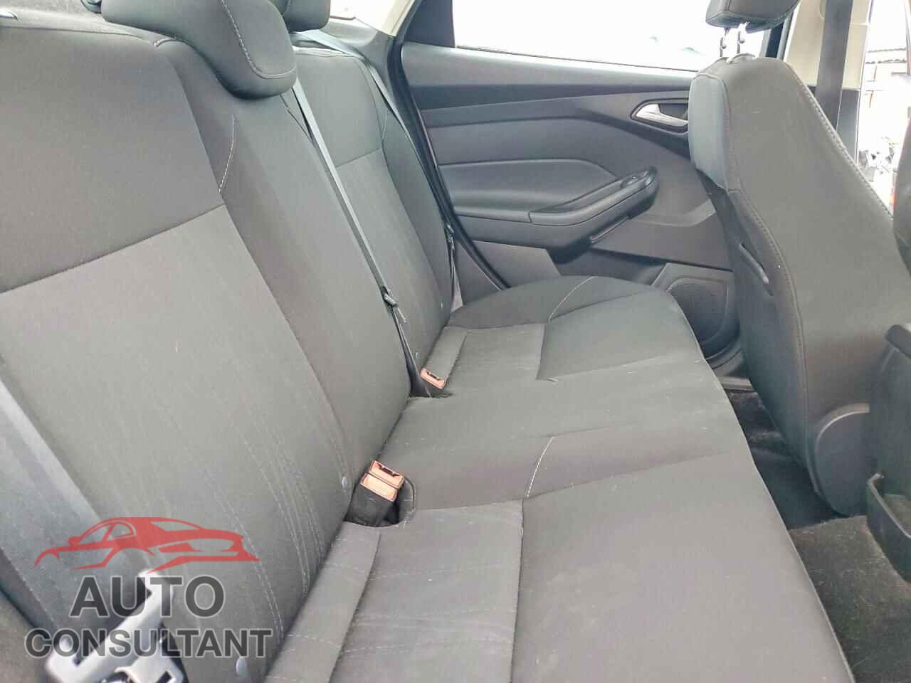 FORD FOCUS 2017 - 1FADP3F2XHL251230