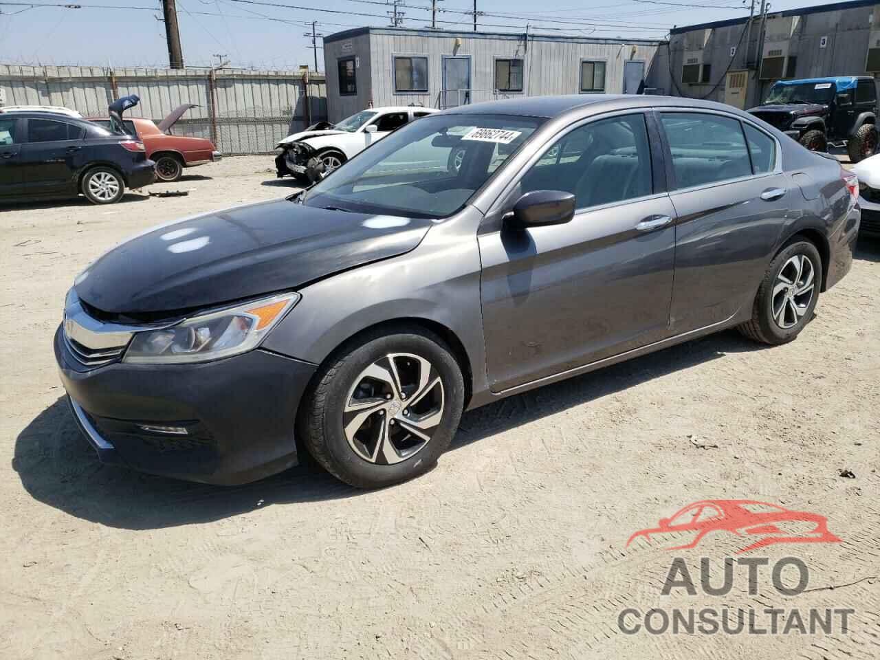 HONDA ACCORD 2017 - 1HGCR2F38HA060552