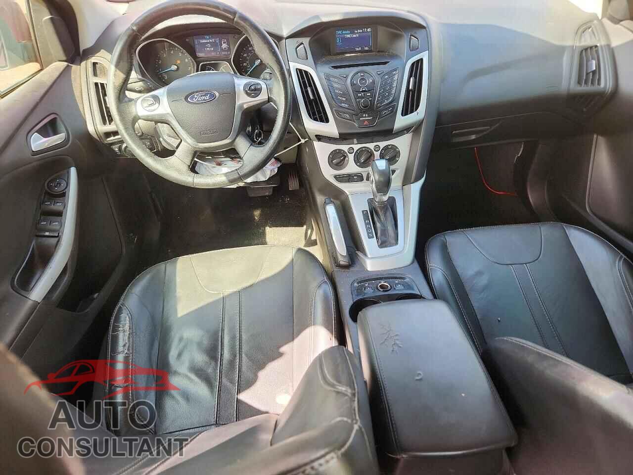 FORD FOCUS 2014 - 1FADP3F22EL110339