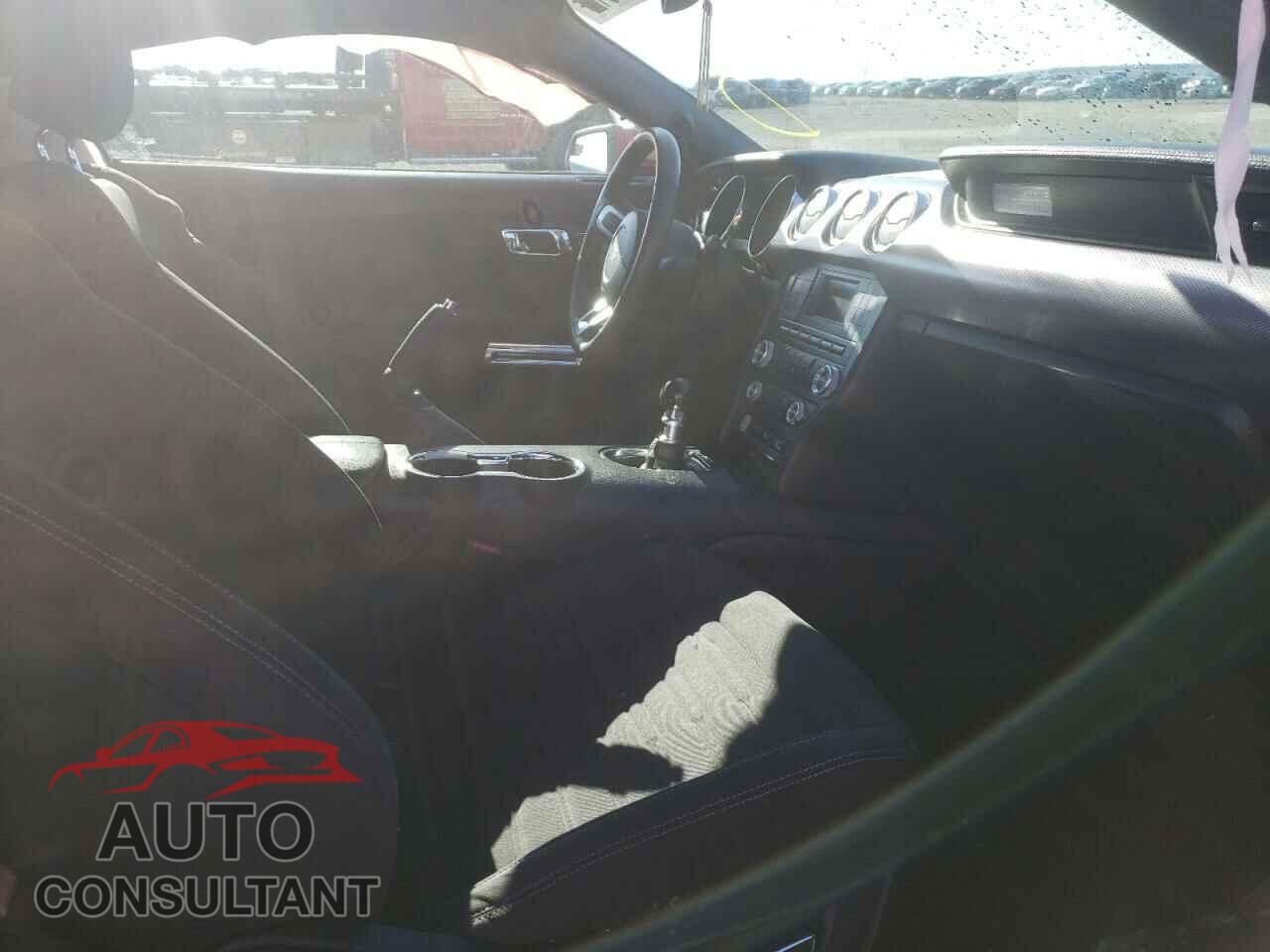 FORD MUSTANG 2016 - 1FA6P8CF3G5328570
