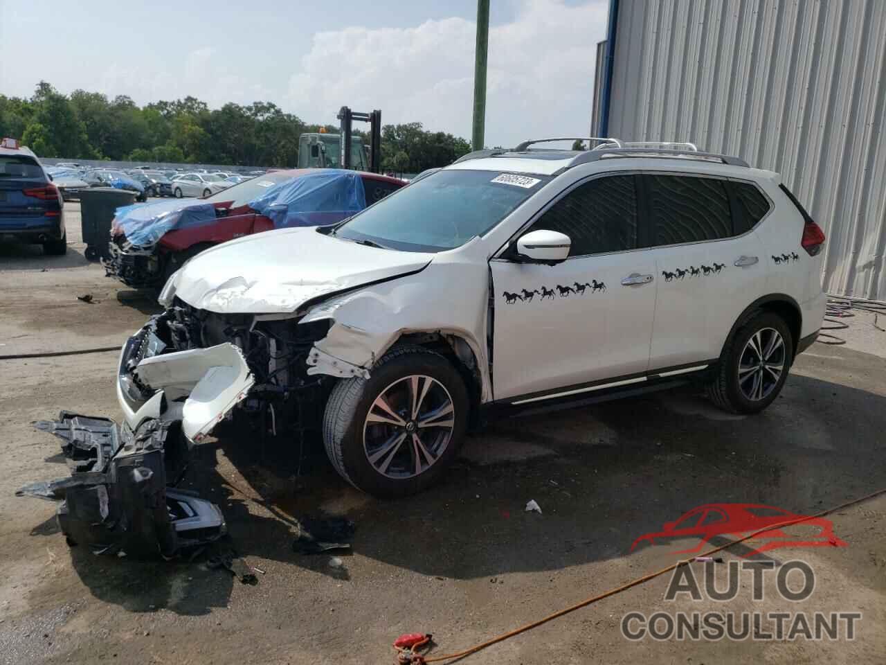 NISSAN ROGUE 2017 - 5N1AT2MT9HC775396