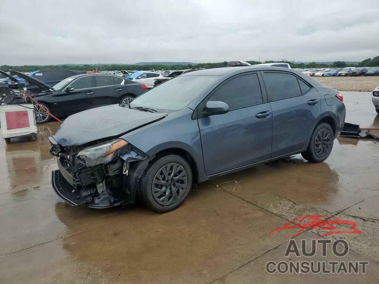 TOYOTA COROLLA 2018 - 5YFBURHE0JP842278