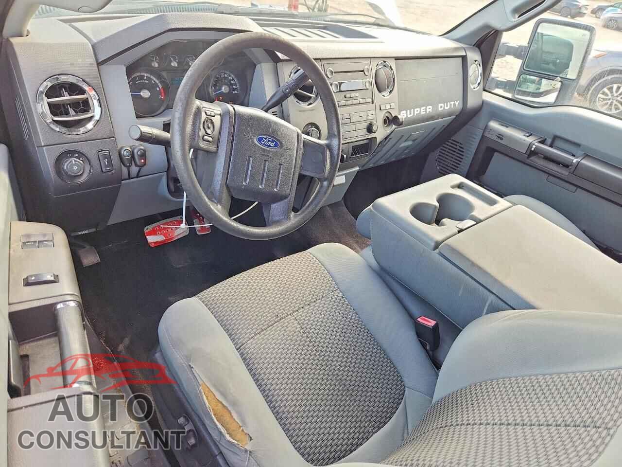 FORD F250 2011 - 1FT7X2A65BEB13859
