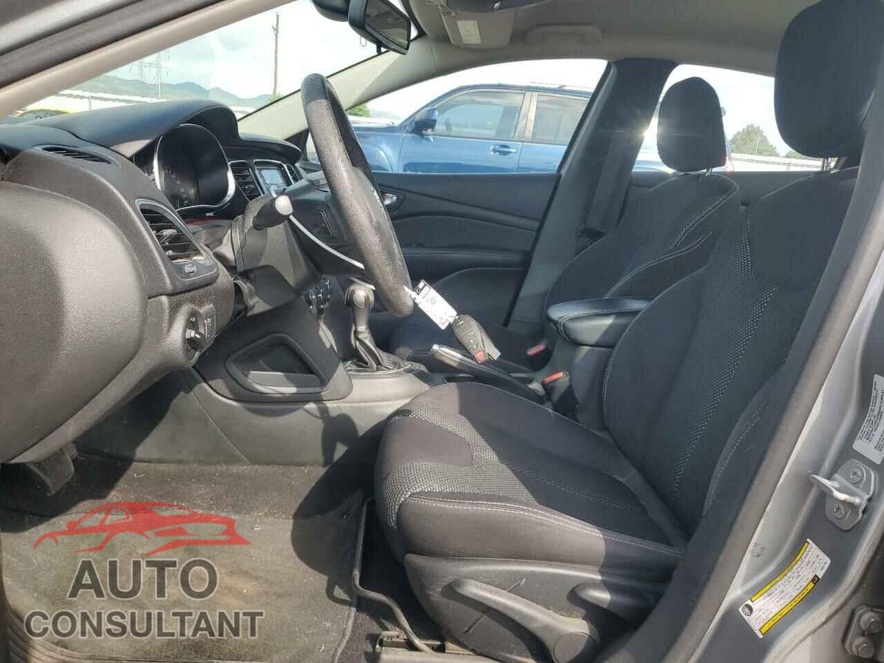 DODGE DART 2015 - 1C3CDFBB1FD227027