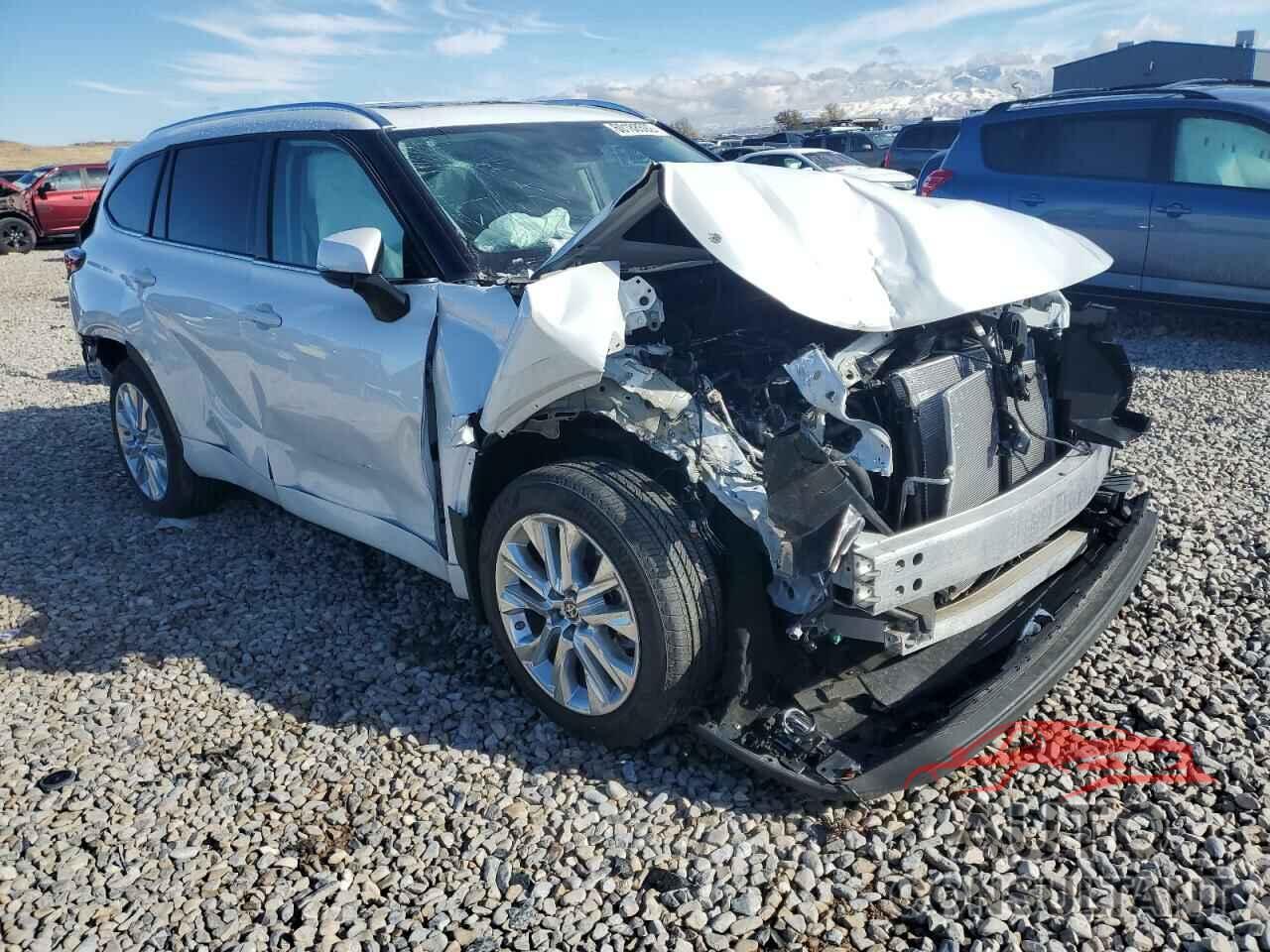 TOYOTA HIGHLANDER 2022 - 5TDDZRBH8NS193646