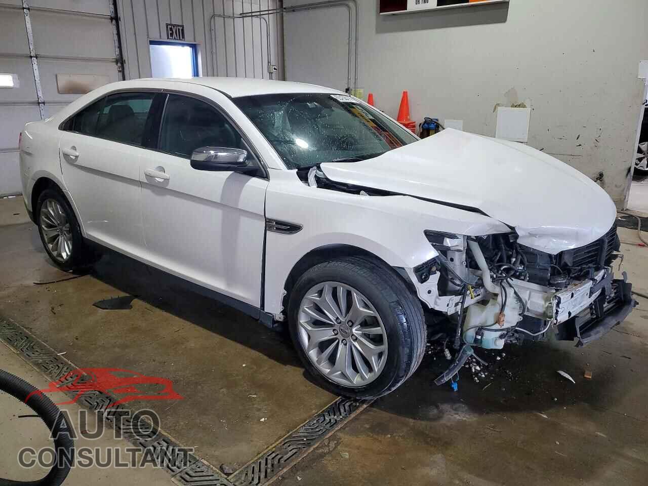 FORD TAURUS 2014 - 1FAHP2F89EG176556