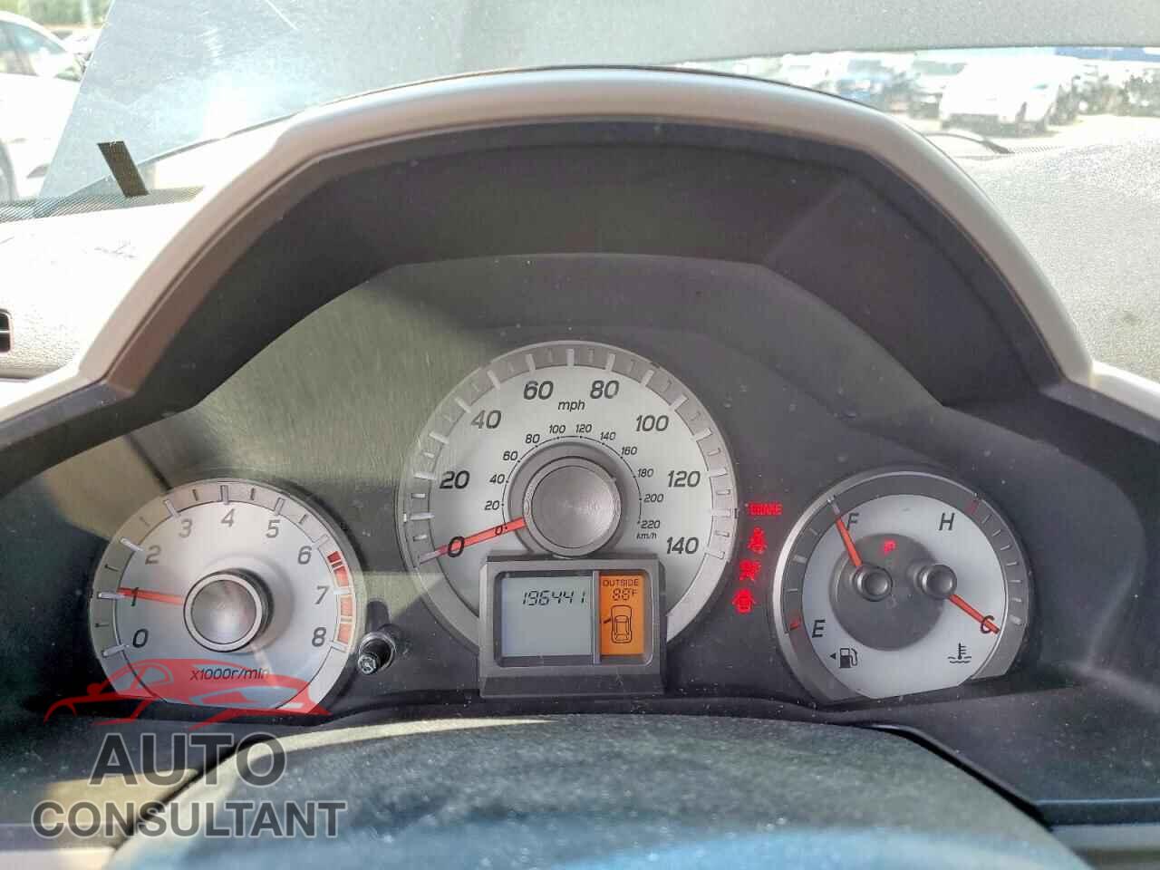 HONDA PILOT 2015 - 5FNYF4H32FB064803