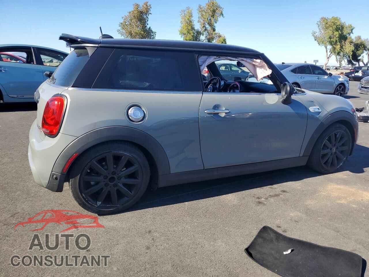 MINI COOPER 2015 - WMWXP7C50F2A33216